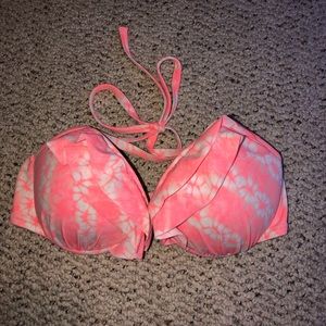 Ruffle tie die bikini top